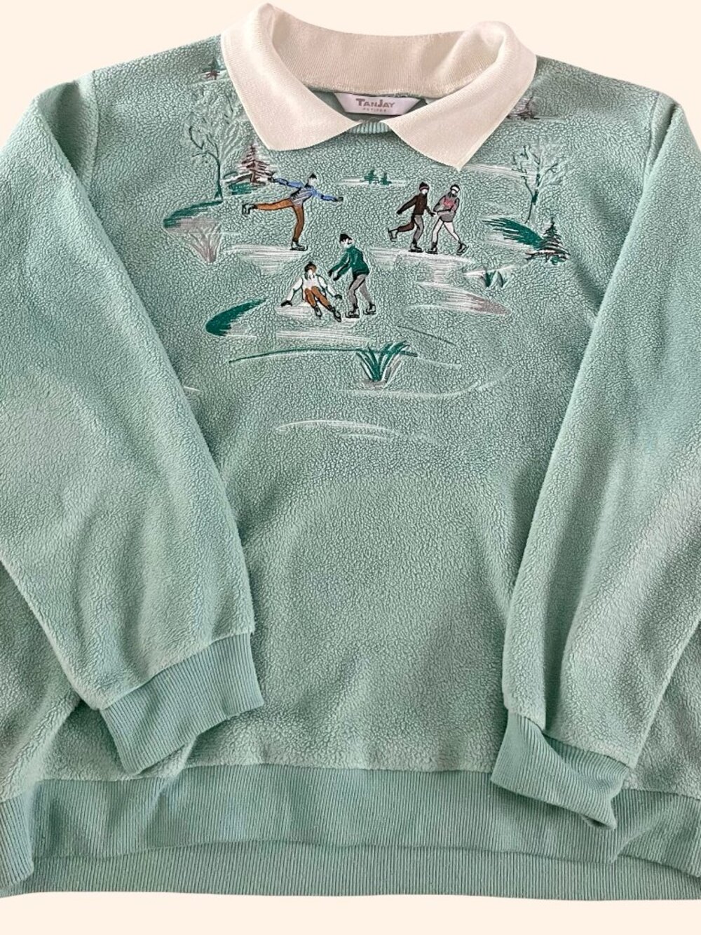 Vintage TanJay Petites Fleece Pullover Sweater – Ice Skating Embroidered Graphic
